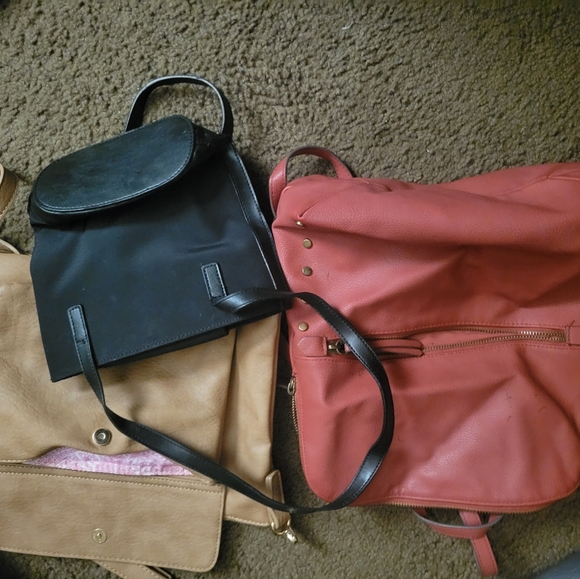 Purses-miscellaneous - Picture 2 of 2